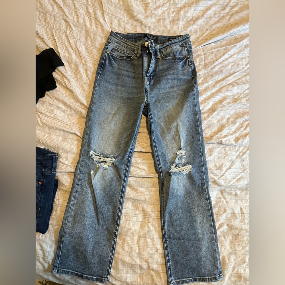 Judy Blue Light Blue Distressed Boyfriend Jeans